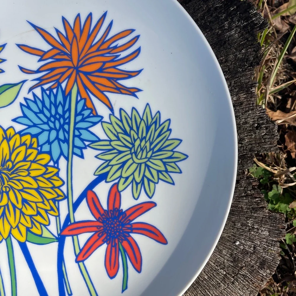 Xanadu Tuscany chrysanthemum floral MCM round 12” serving platter.